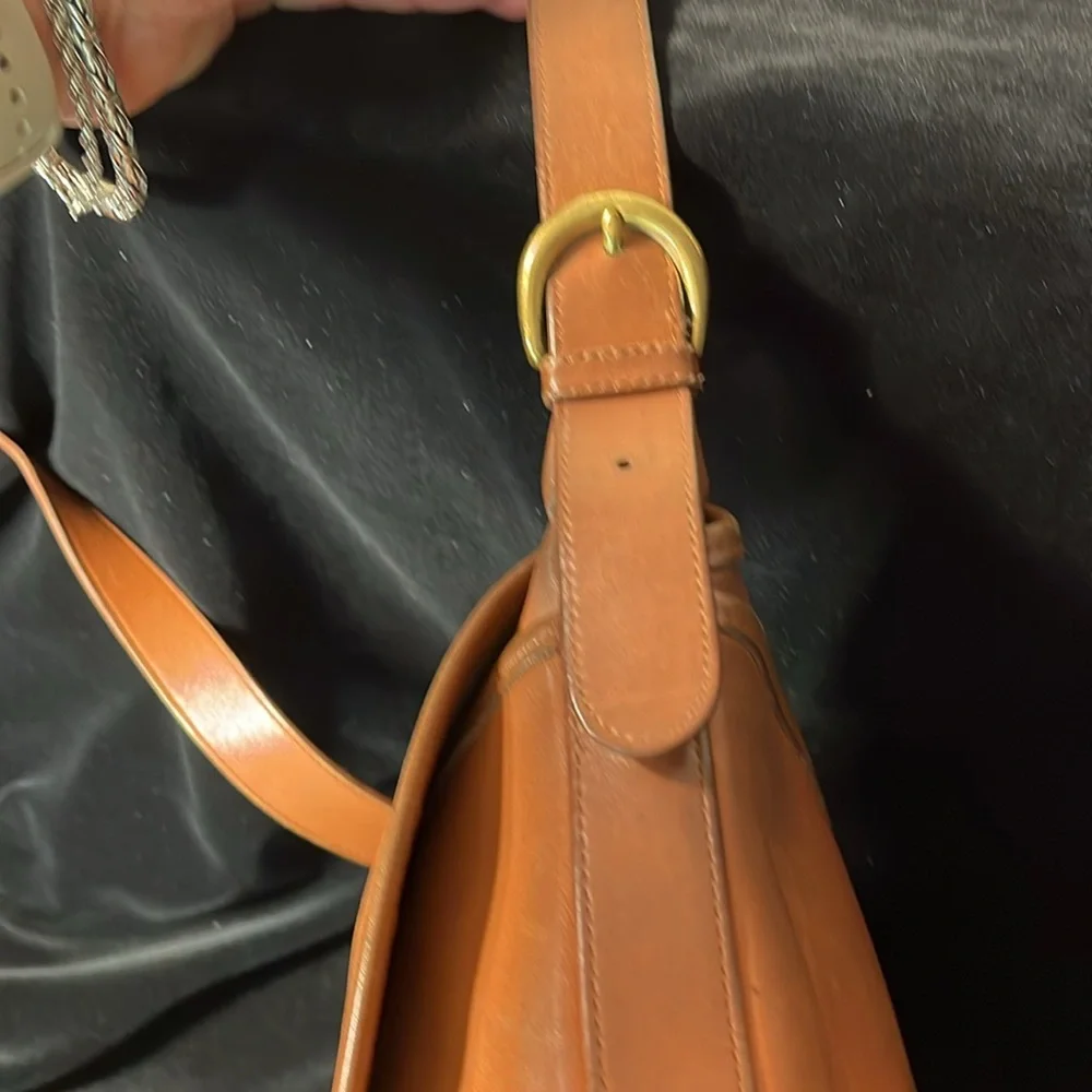 Coach Brown Leather Shoulder Bag - Picture 6 of 11